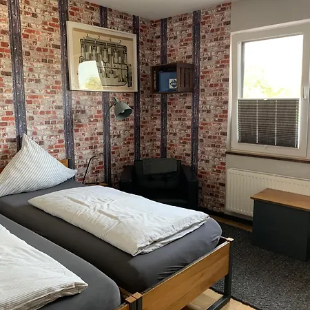 Kanal 33 Bed & Breakfast Schafstedt