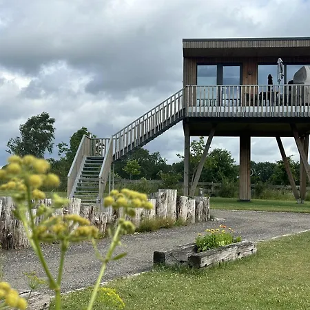 Kanal 33 Bed & Breakfast 4*