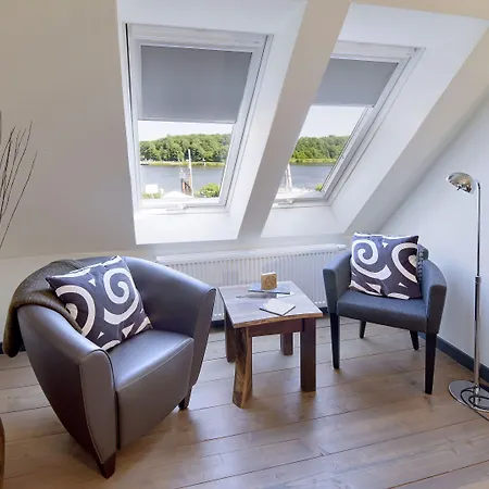 Kanal 33 Bed & Breakfast Schafstedt