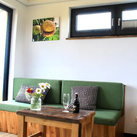 Bed & Breakfast Kanal 33 Schafstedt