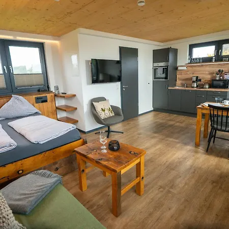 Kanal 33 Bed & Breakfast Schafstedt