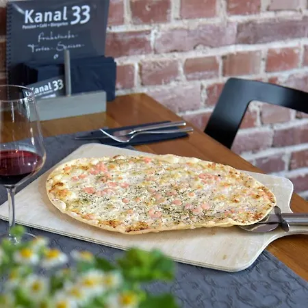 Kanal 33 4* Schafstedt