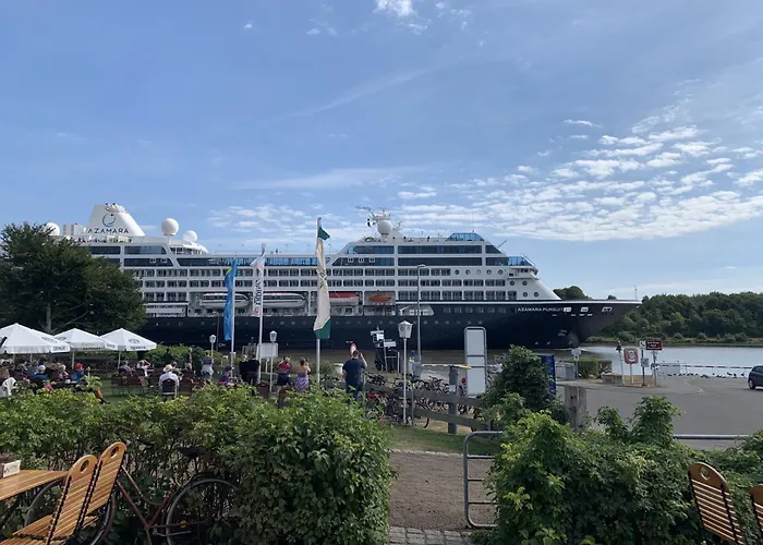 Kanal 33 4* Schafstedt